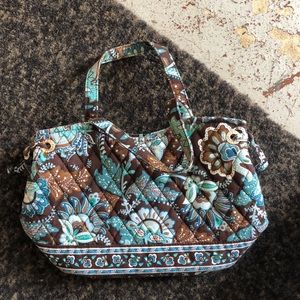 Vera Bradley purse. In amazing condition.